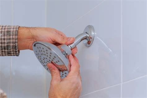 How to Troubleshoot a Leaky Shower